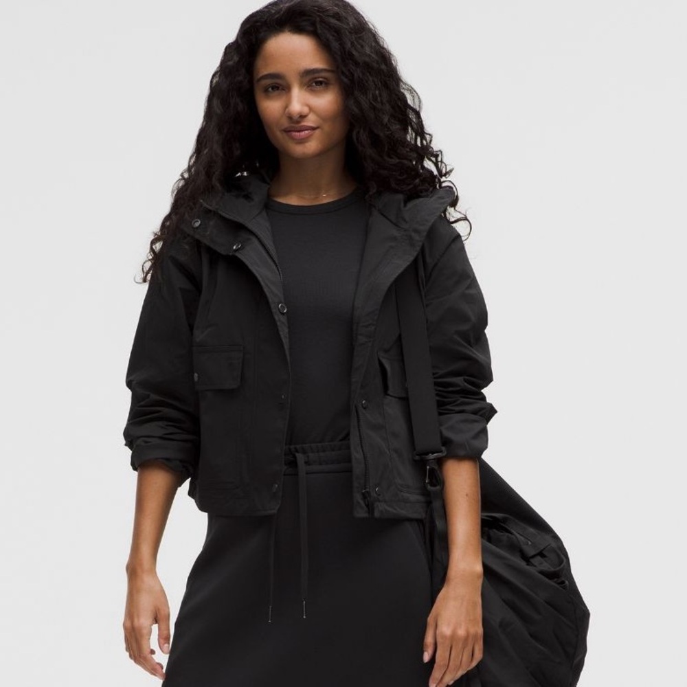 NWT Lulu🍋 Cropped Windbreaker